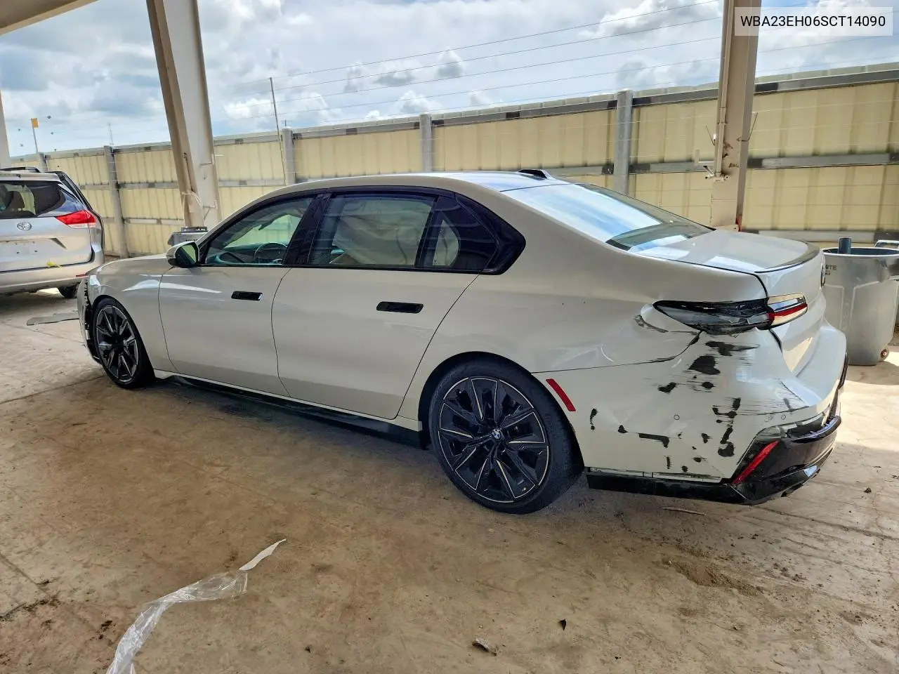 2025 BMW 7ER VIN WBA23EH06SCT14090 — фото 2