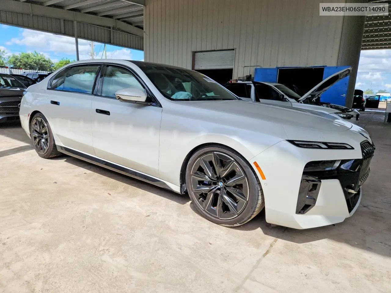 2025 BMW 7ER VIN WBA23EH06SCT14090 — фото 4