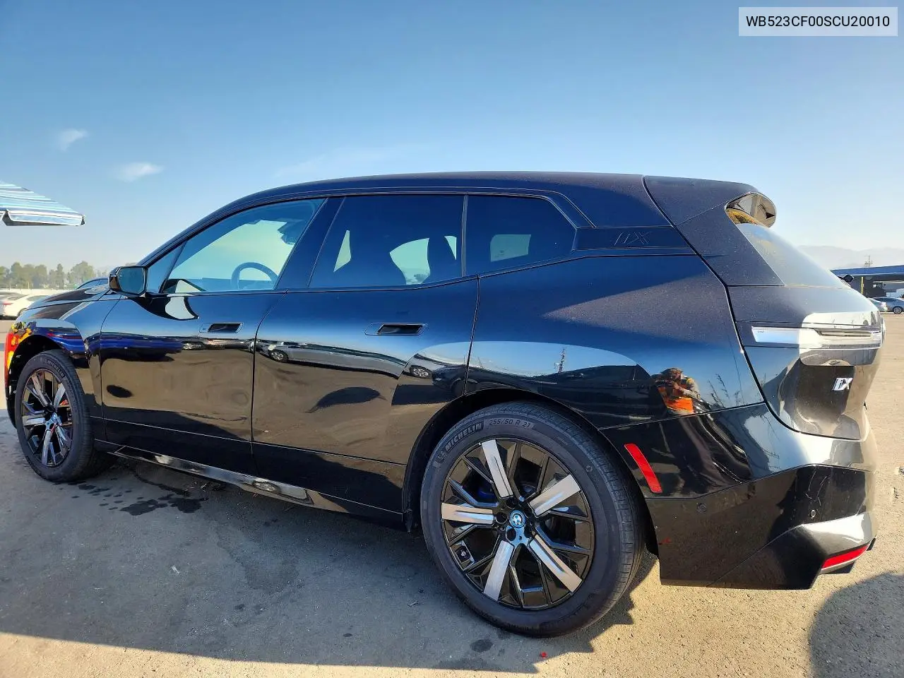 2025 BMW IX VIN WB523CF00SCU20010 — фото 2