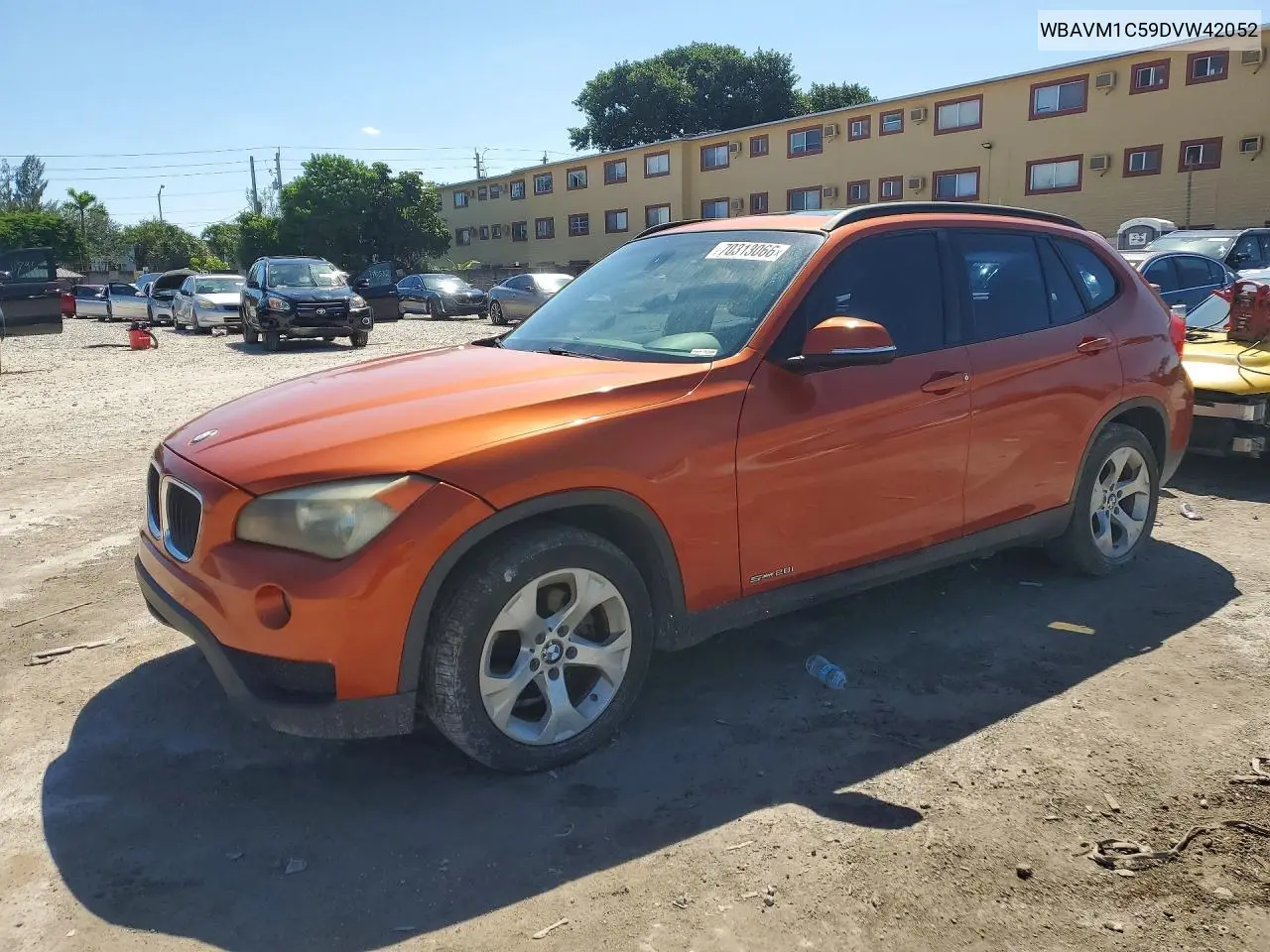 BMW X1 2013, VIN WBAVM1C59DVW42052