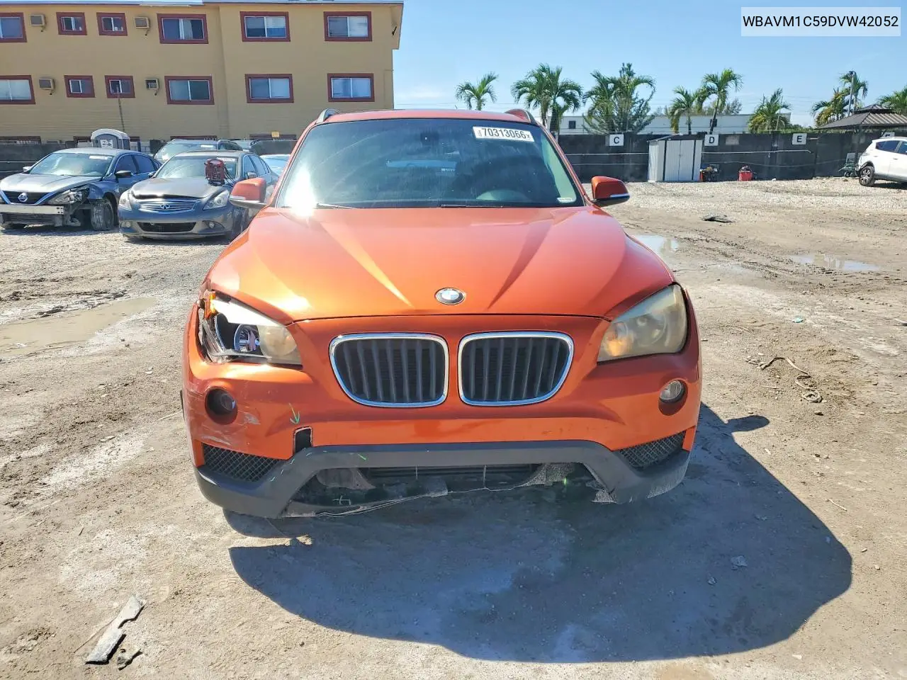 2013 BMW X1 VIN WBAVM1C59DVW42052 — фото 5