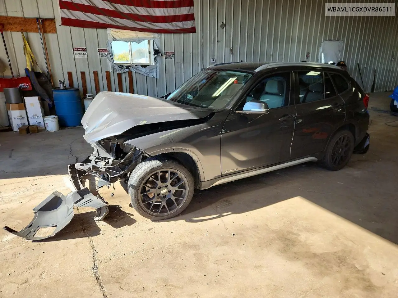 BMW X1 2013, VIN WBAVL1C5XDVR86511