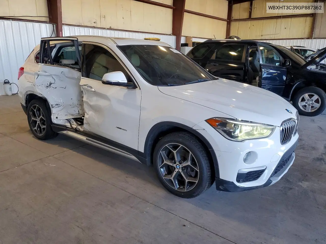 2016 BMW X1 VIN WBXHT3C39GP887362 — фото 4