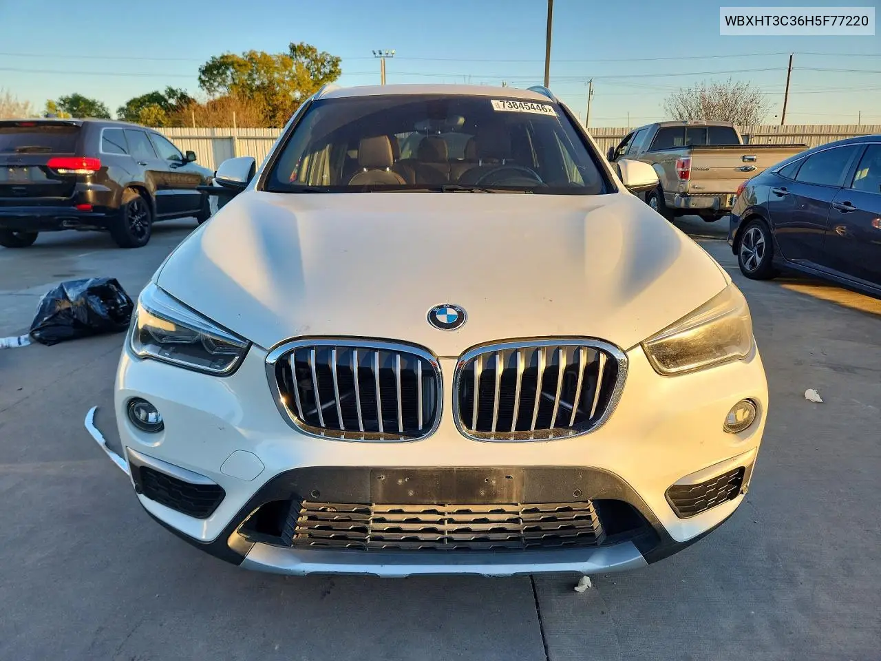 2017 BMW X1 VIN WBXHT3C36H5F77220 — фото 5