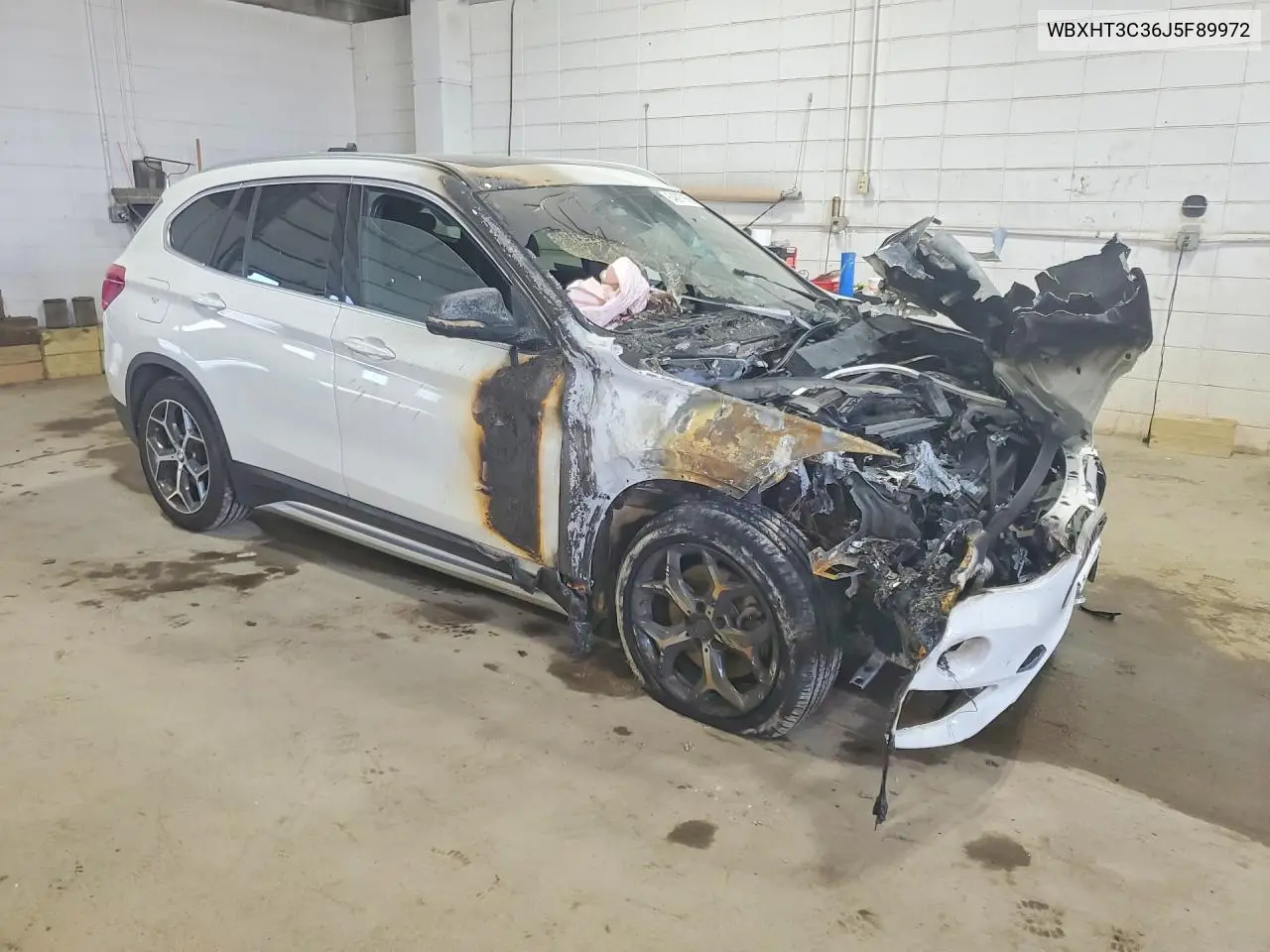 2018 BMW X1 VIN WBXHT3C36J5F89972 — фото 4
