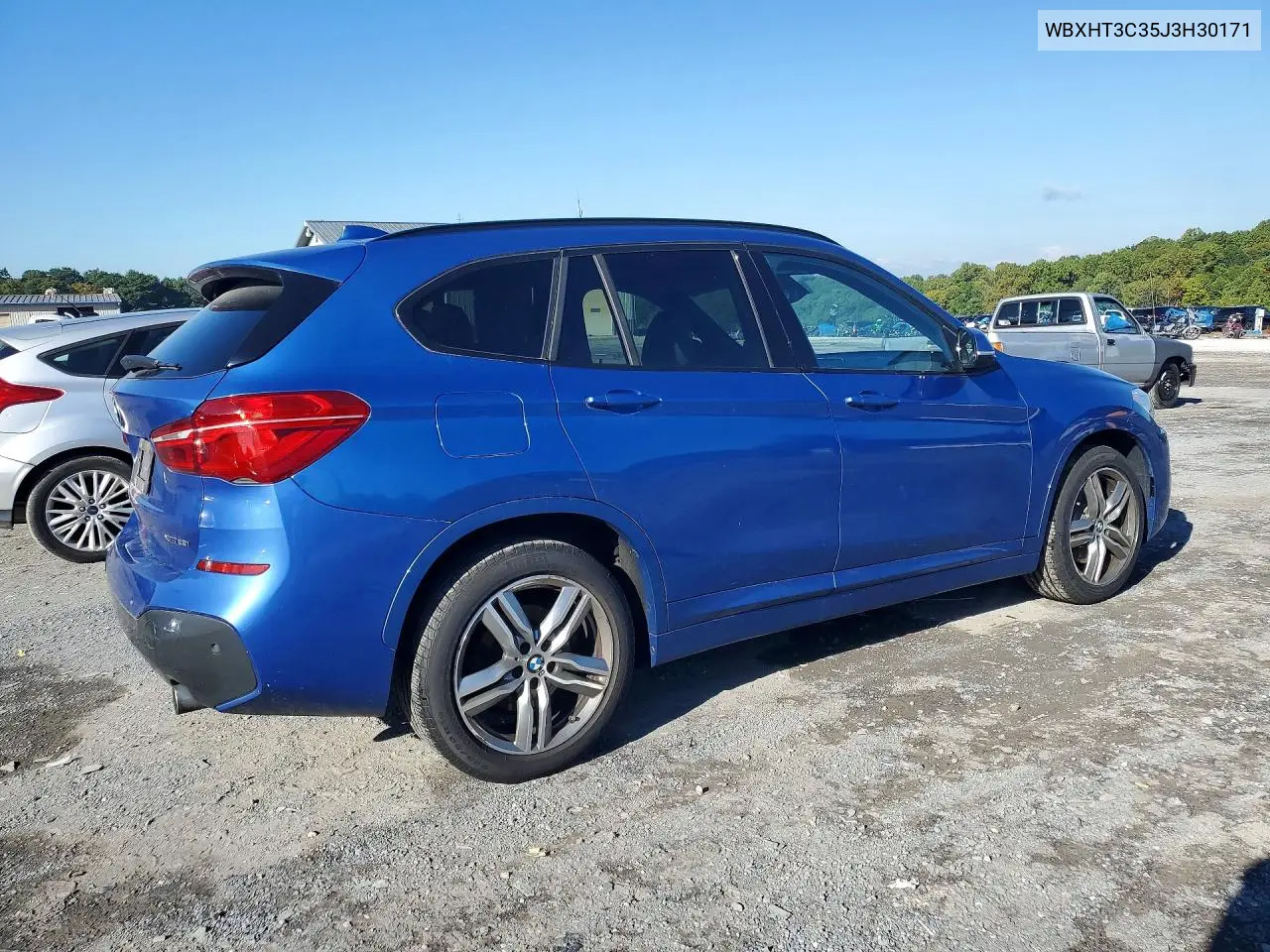 2018 BMW X1 VIN WBXHT3C35J3H30171 — фото 3