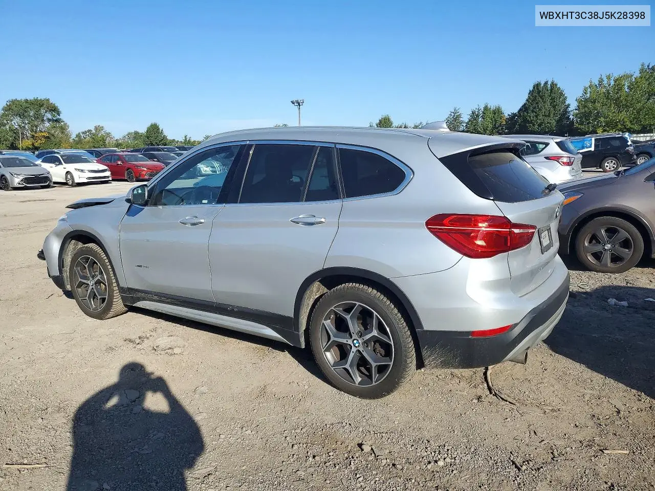 2018 BMW X1 VIN WBXHT3C38J5K28398 — фото 2