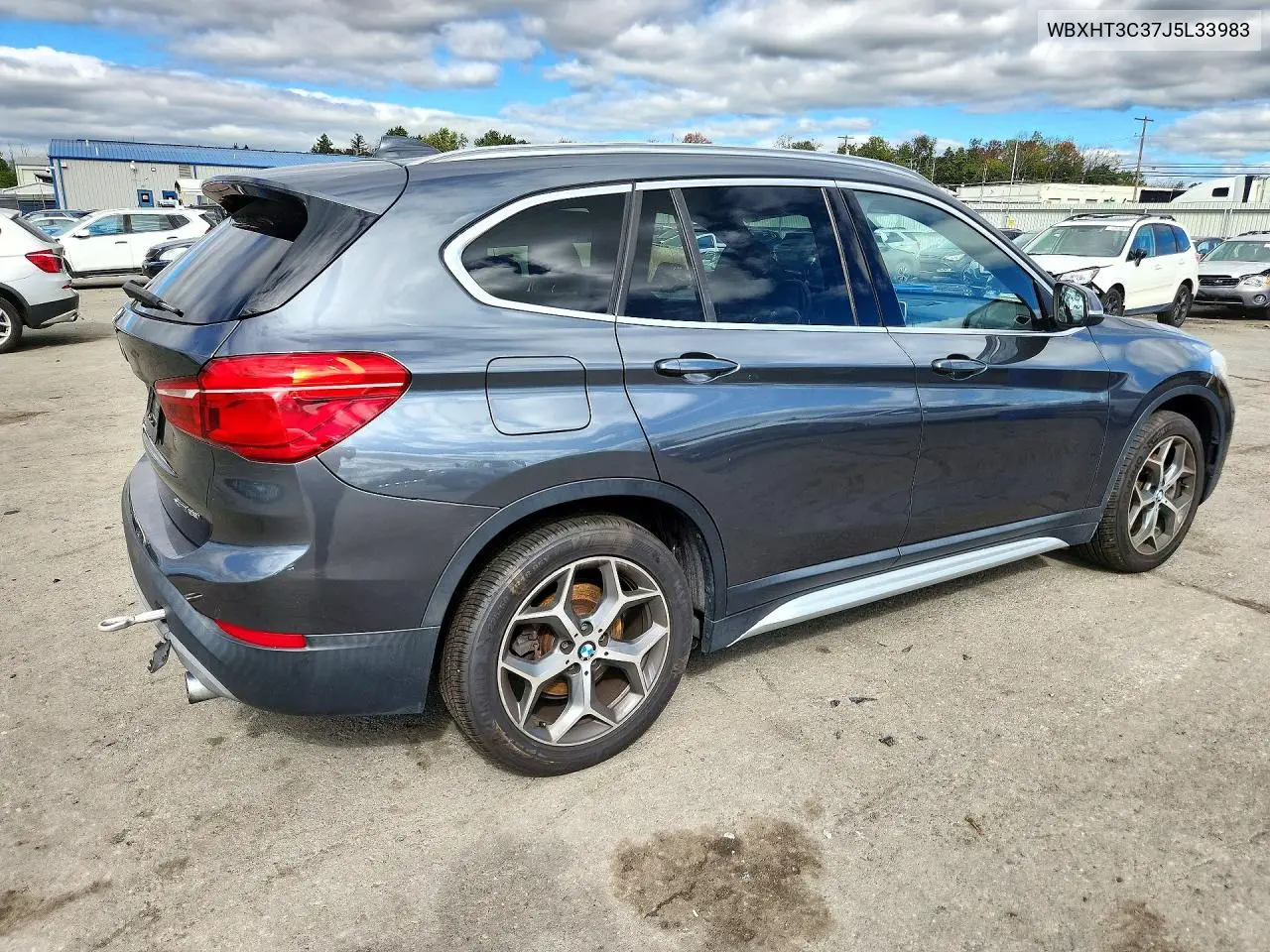 2018 BMW X1 VIN WBXHT3C37J5L33983 — фото 3