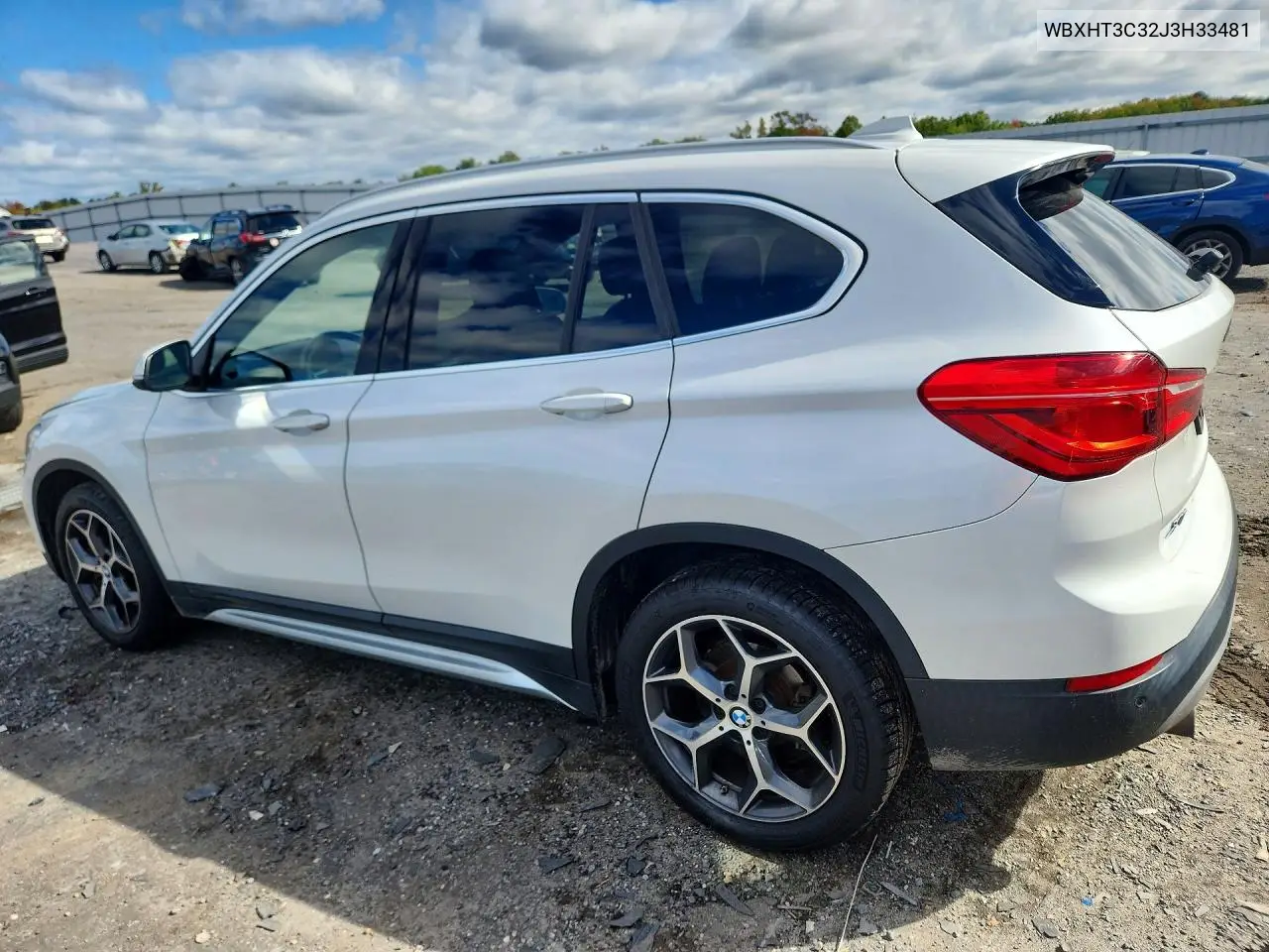 2018 BMW X1 VIN WBXHT3C32J3H33481 — фото 2