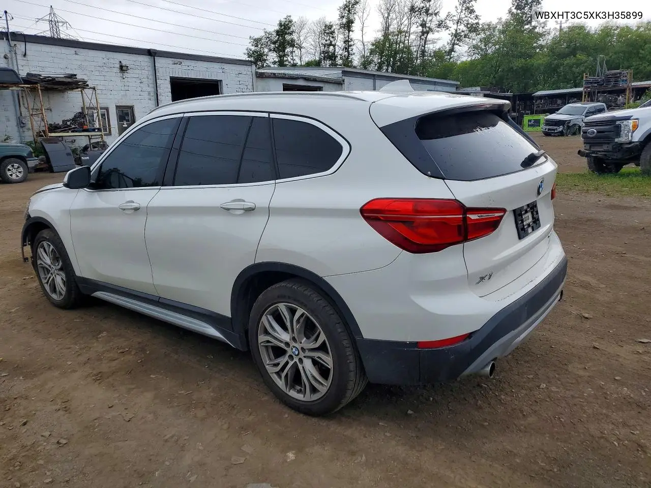 2019 BMW X1 VIN WBXHT3C5XK3H35899 — фото 2