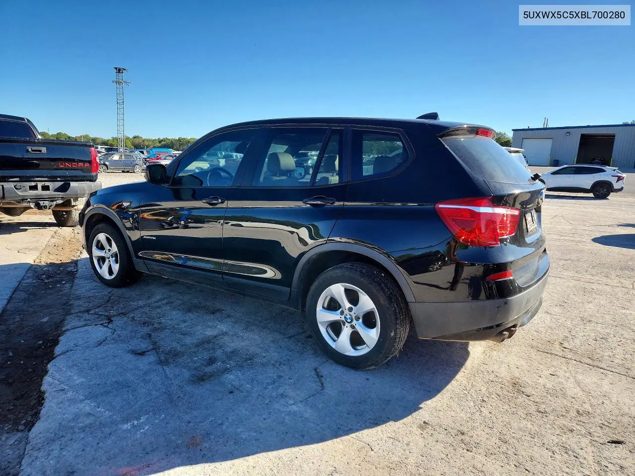 2011 BMW X3 VIN 5UXWX5C5XBL700280 — фото 2