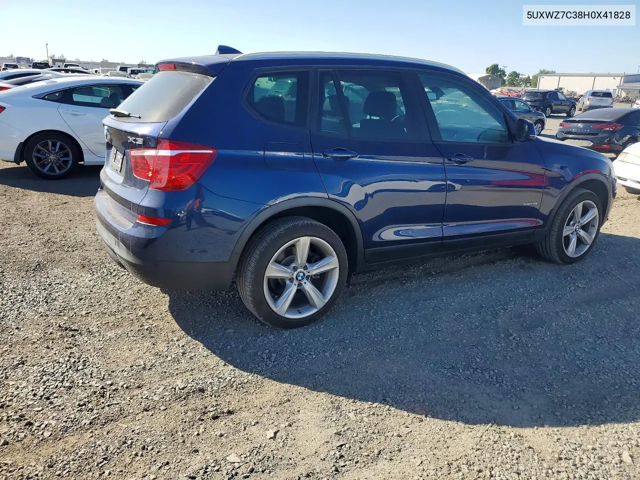 2017 BMW X3 VIN 5UXWZ7C38H0X41828 — фото 3