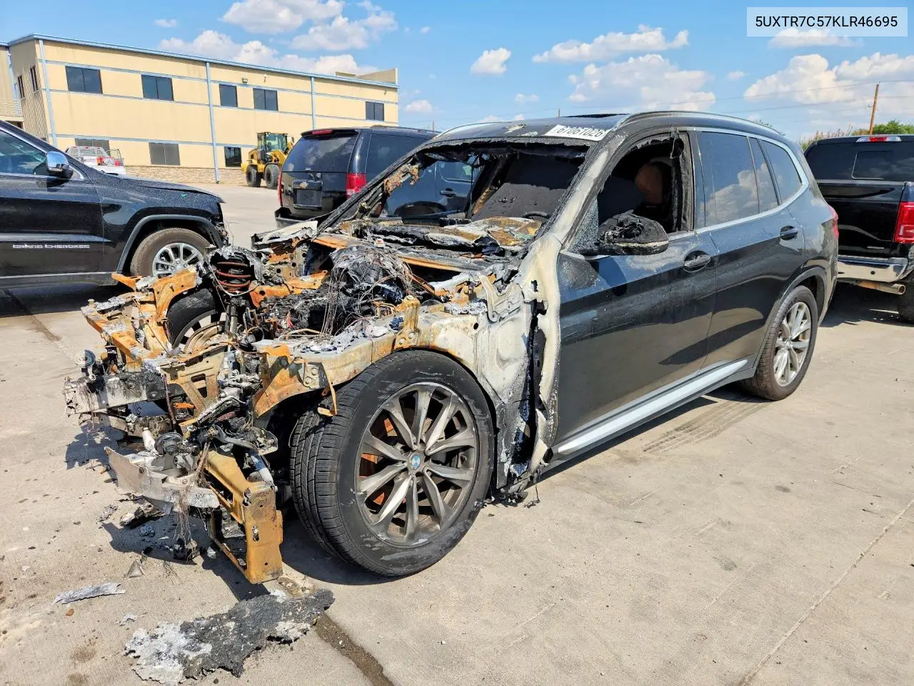 BMW X3 2019, VIN 5UXTR7C57KLR46695