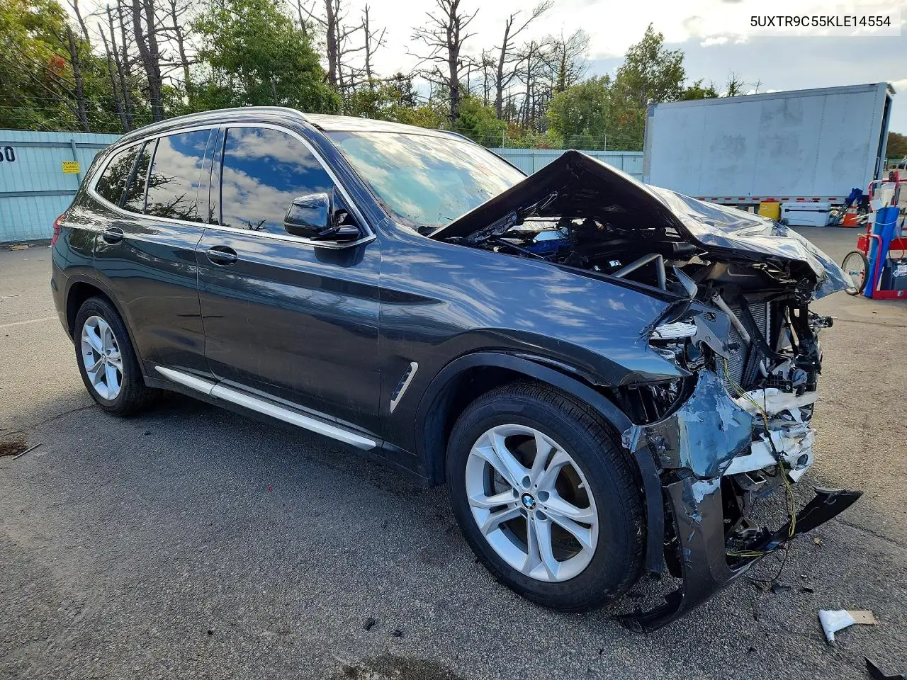 2019 BMW X3 VIN 5UXTR9C55KLE14554 — фото 4