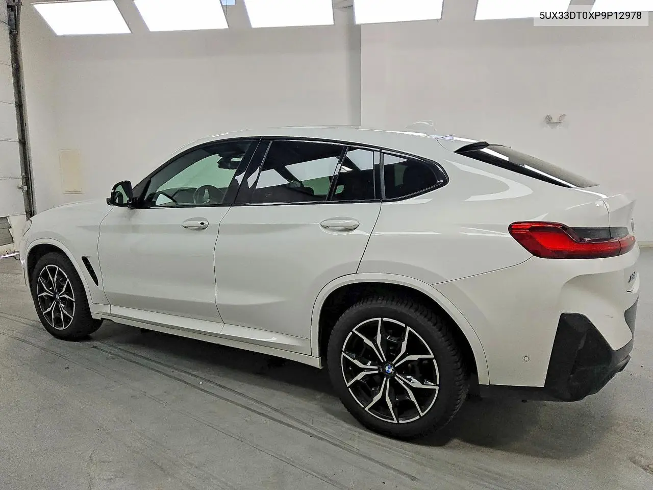 2023 BMW X4 VIN 5UX33DT0XP9P12978 — фото 2