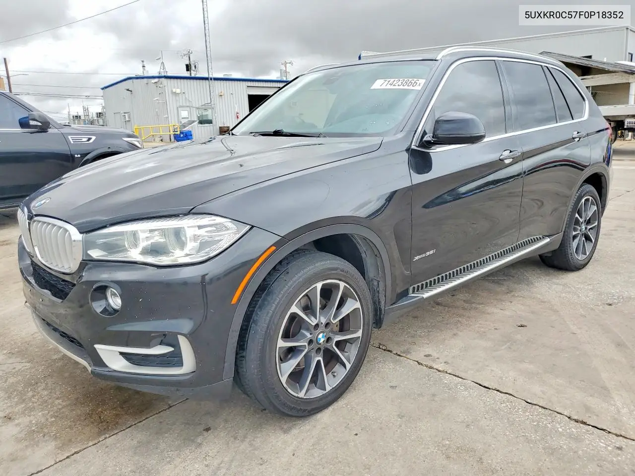 BMW X5 2015, VIN 5UXKR0C57F0P18352
