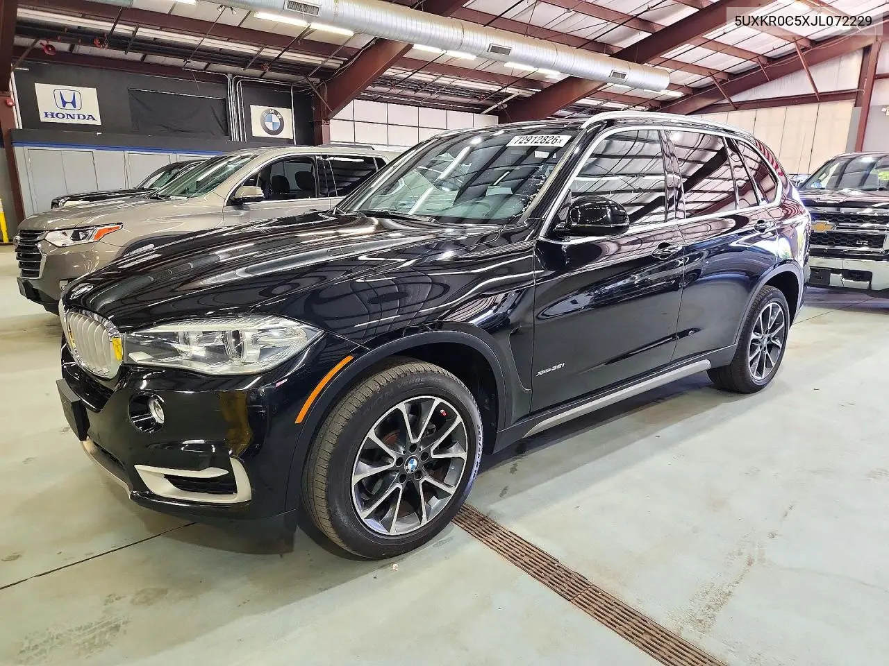 BMW X5 2018, VIN 5UXKR0C5XJL072229