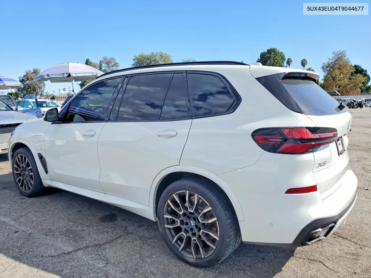 2026 BMW X5 VIN 5UX43EU04T9044677 — фото 2