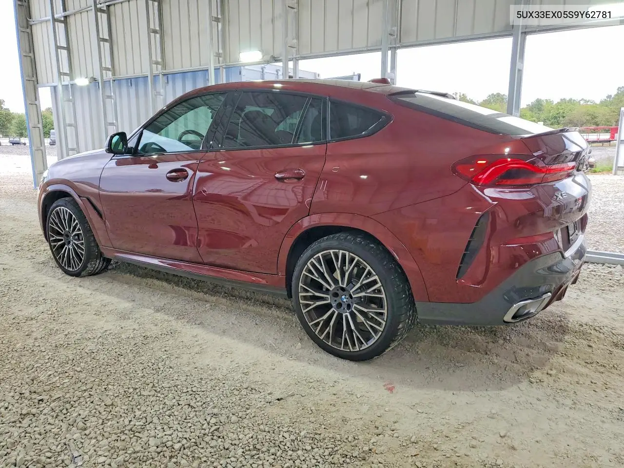 2025 BMW X6 VIN 5UX33EX05S9Y62781 — фото 2