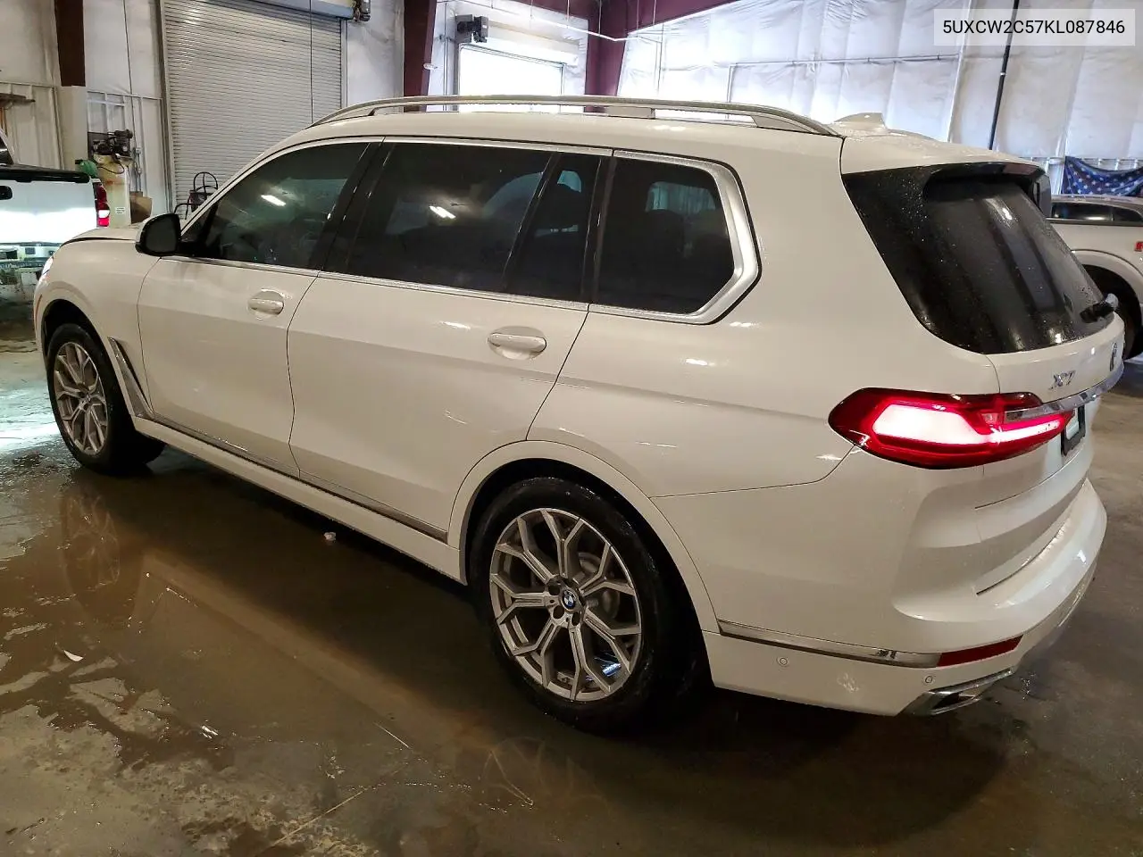 2019 BMW X7 VIN 5UXCW2C57KL087846 — фото 2