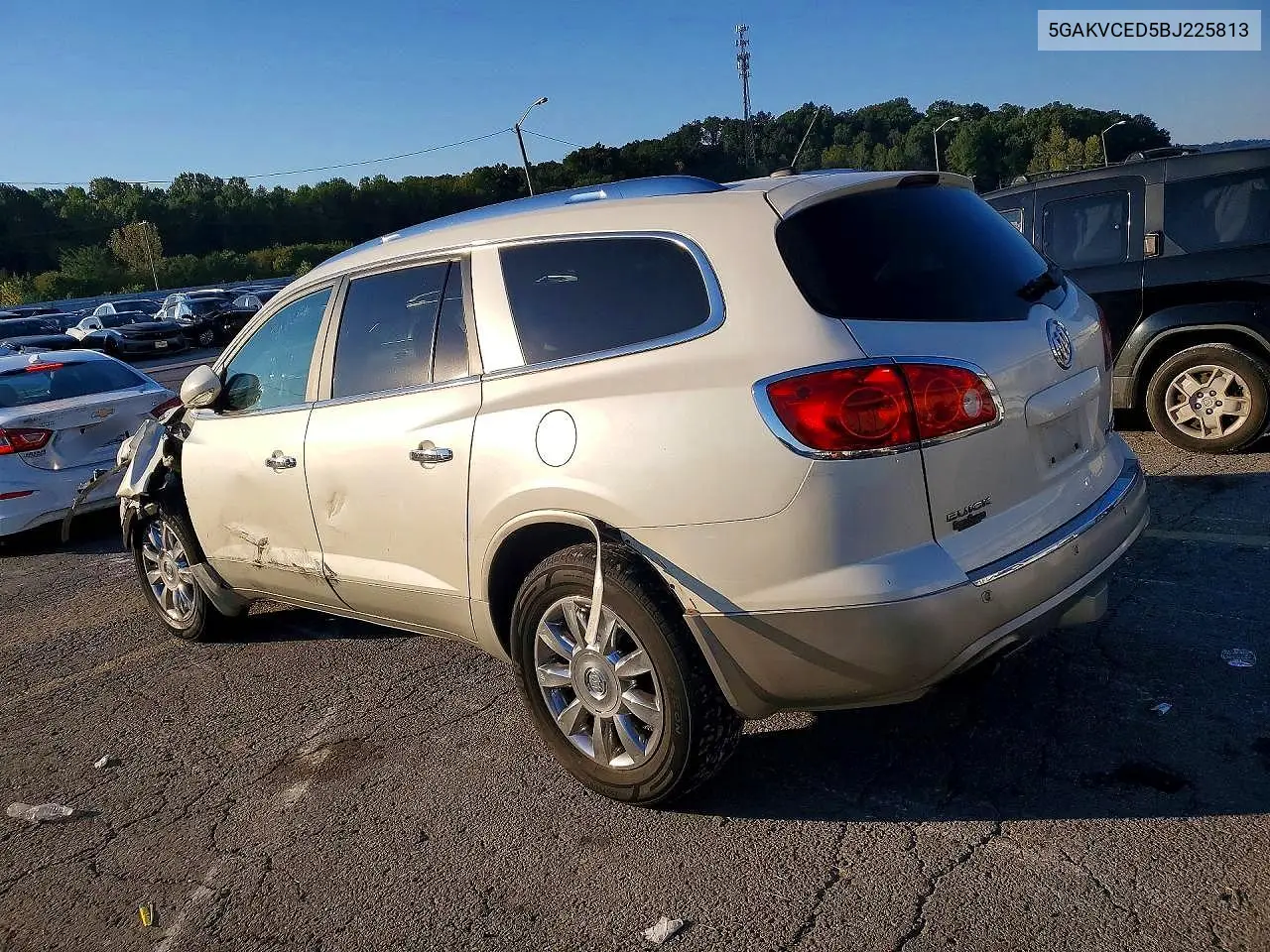 2011 BUICK ENCLAVE VIN 5GAKVCED5BJ225813 — фото 2