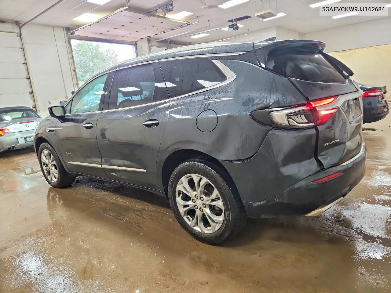 2018 BUICK ENCLAVE VIN 5GAEVCKW9JJ162684 — фото 2