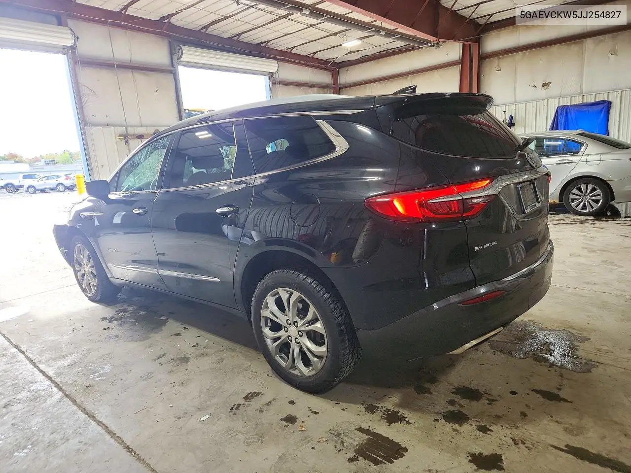 2018 BUICK ENCLAVE VIN 5GAEVCKW5JJ254827 — фото 2