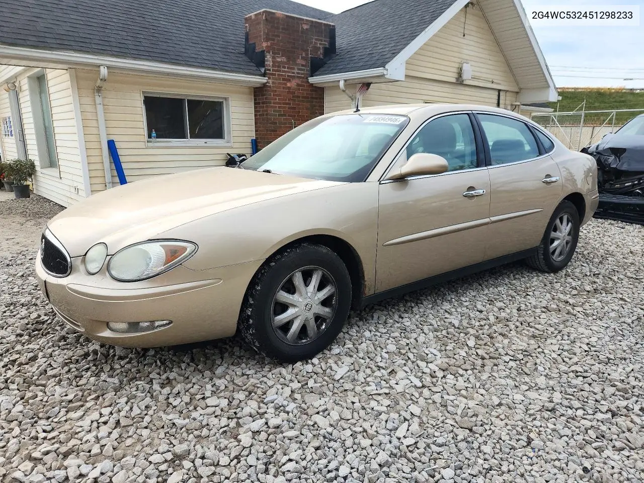 BUICK LACROSSE 2005, VIN 2G4WC532451298233
