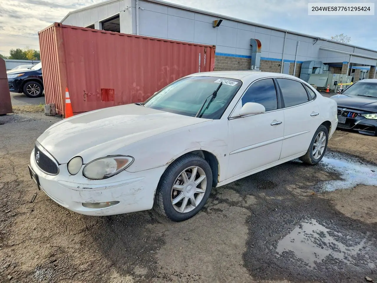 BUICK LACROSSE 2006, VIN 2G4WE587761295424