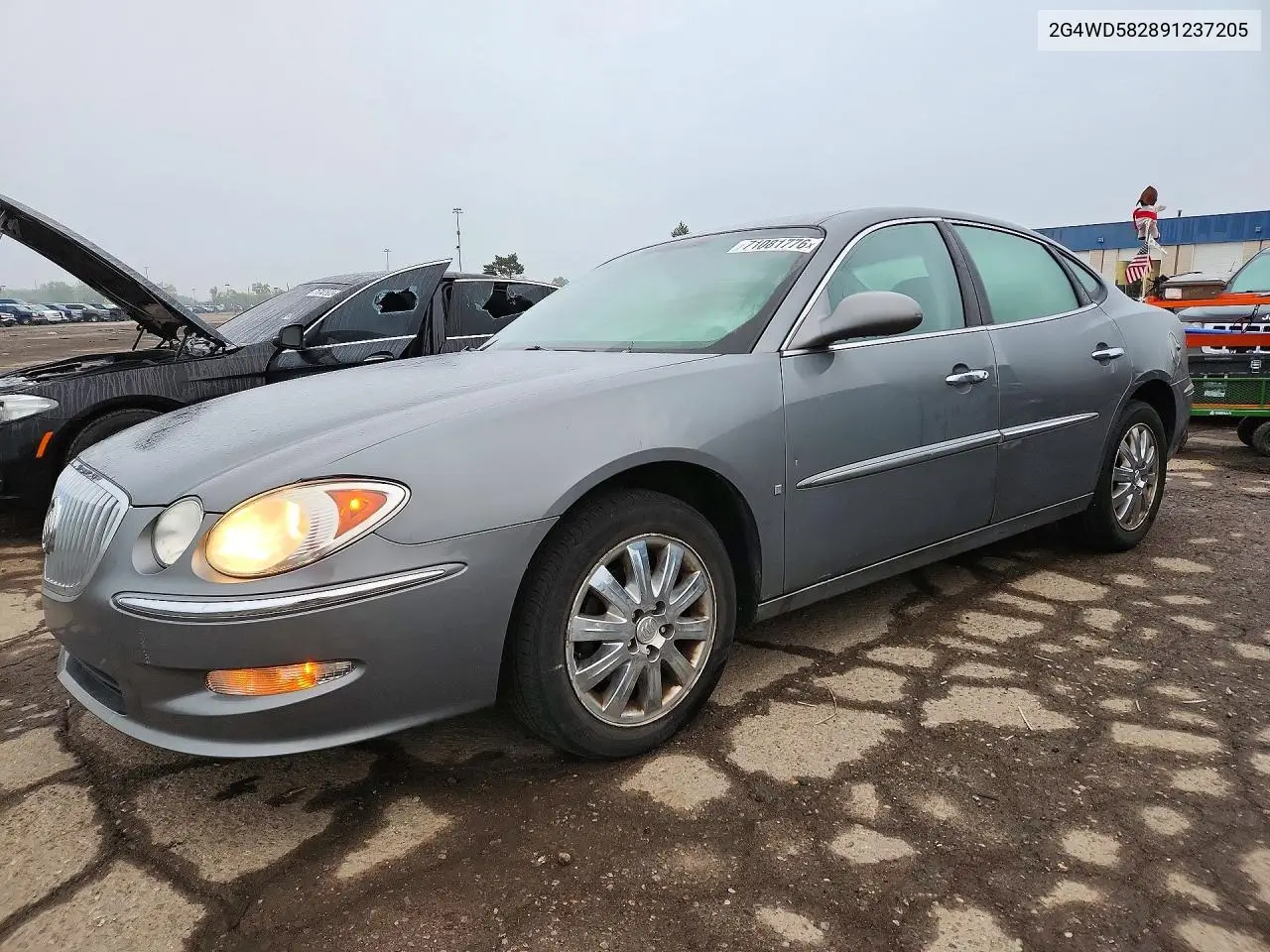 BUICK LACROSSE 2009, VIN 2G4WD582891237205