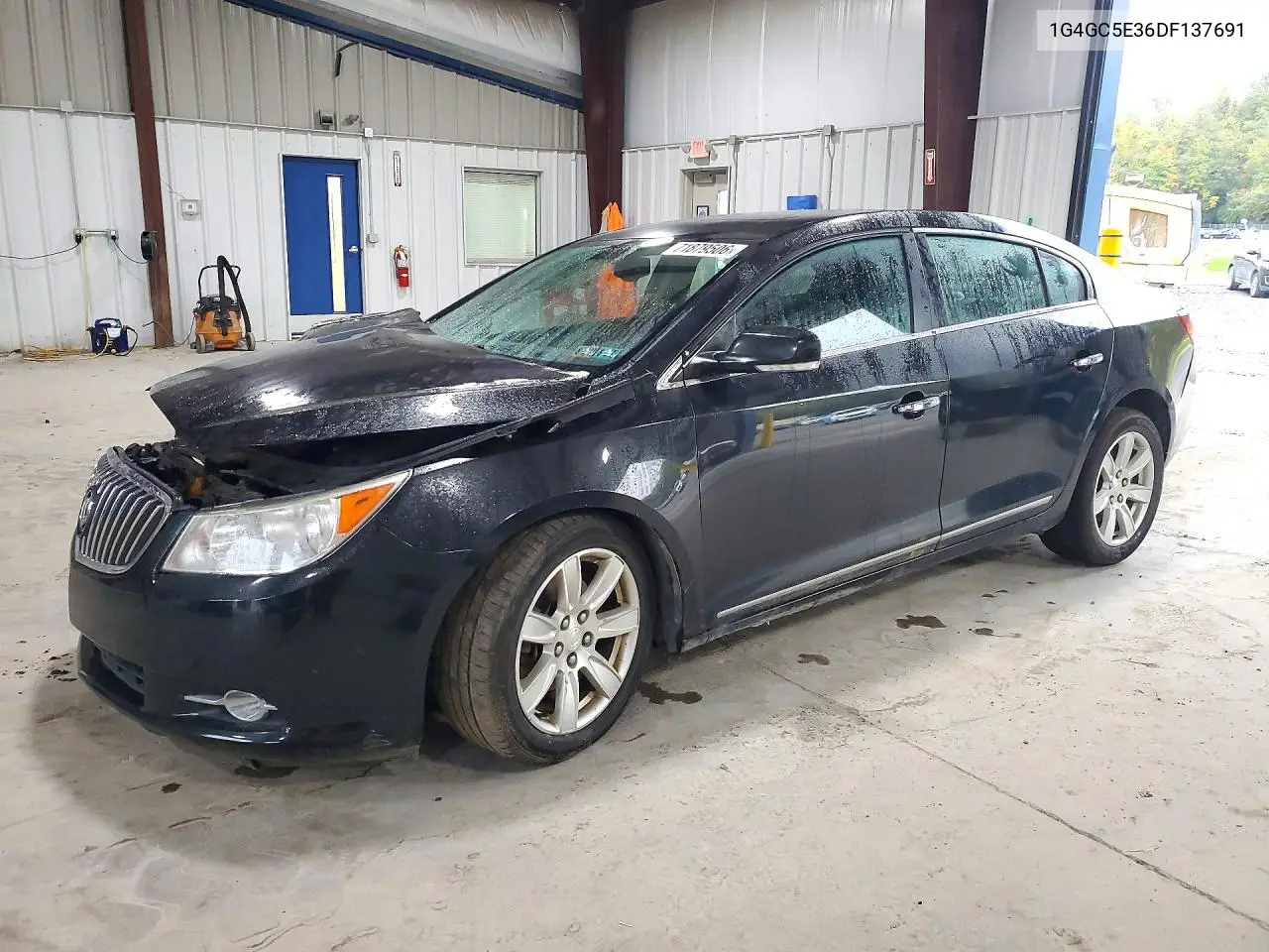 BUICK LACROSSE 2013, VIN 1G4GC5E36DF137691