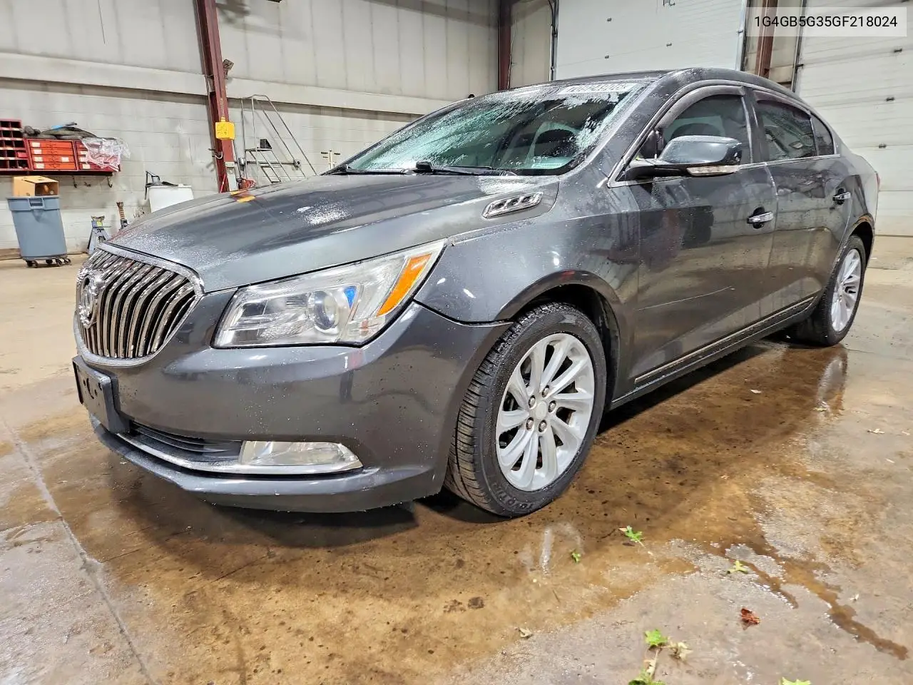 BUICK LACROSSE 2016, VIN 1G4GB5G35GF218024