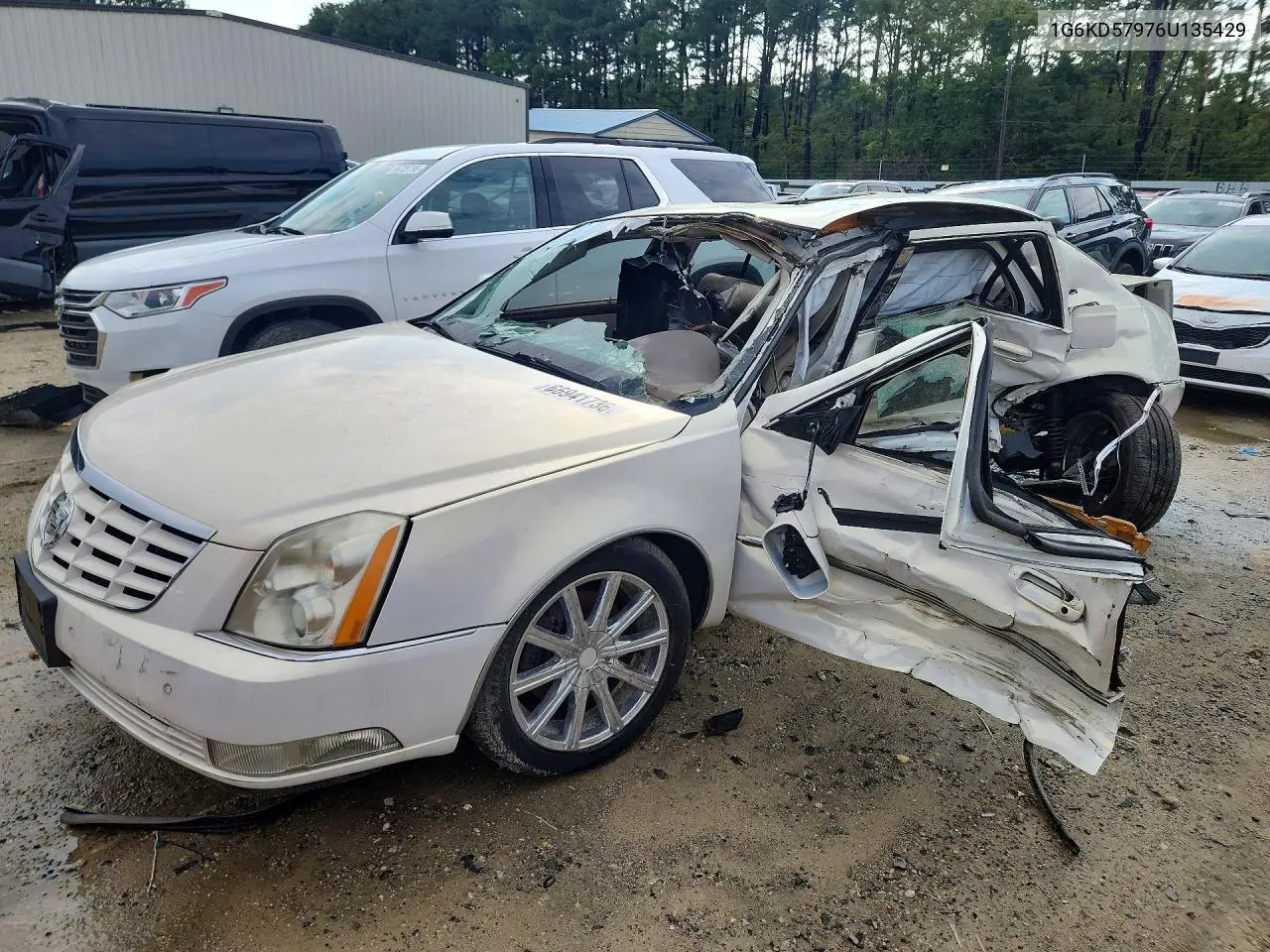 CADILLAC DTS 2006, VIN 1G6KD57976U135429