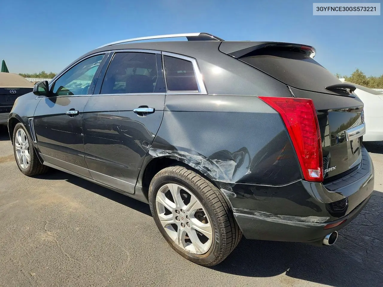 2016 CADILLAC SRX VIN 3GYFNCE30GS573221 — фото 2