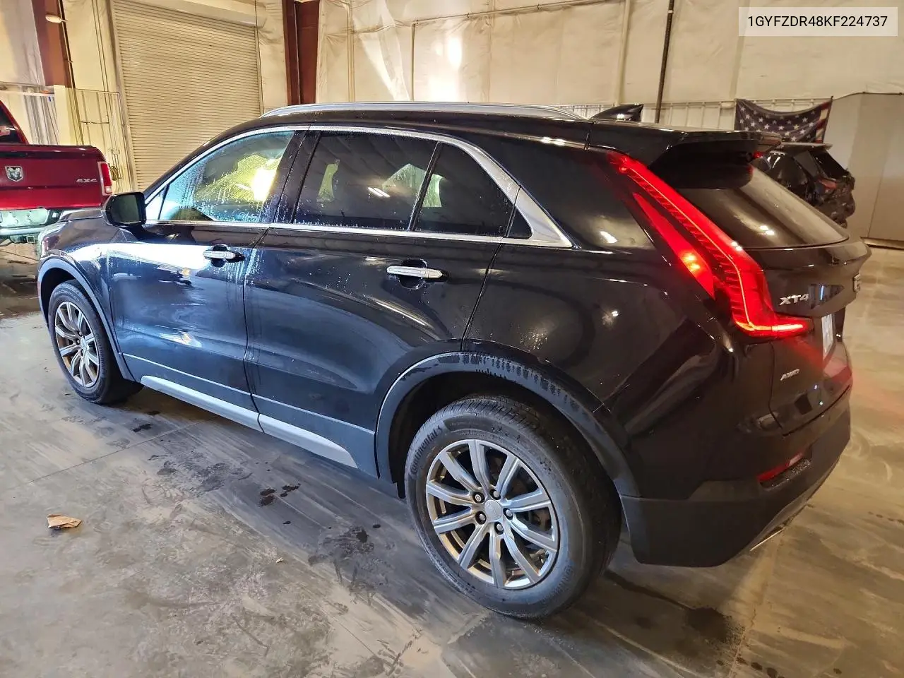 2019 CADILLAC XT4 VIN 1GYFZDR48KF224737 — фото 2
