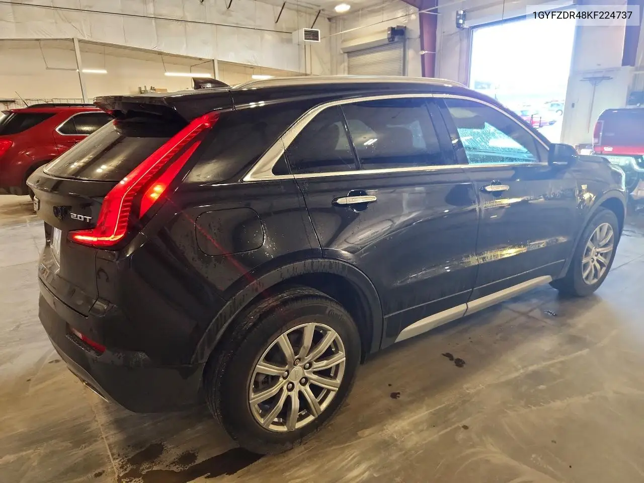 2019 CADILLAC XT4 VIN 1GYFZDR48KF224737 — фото 3