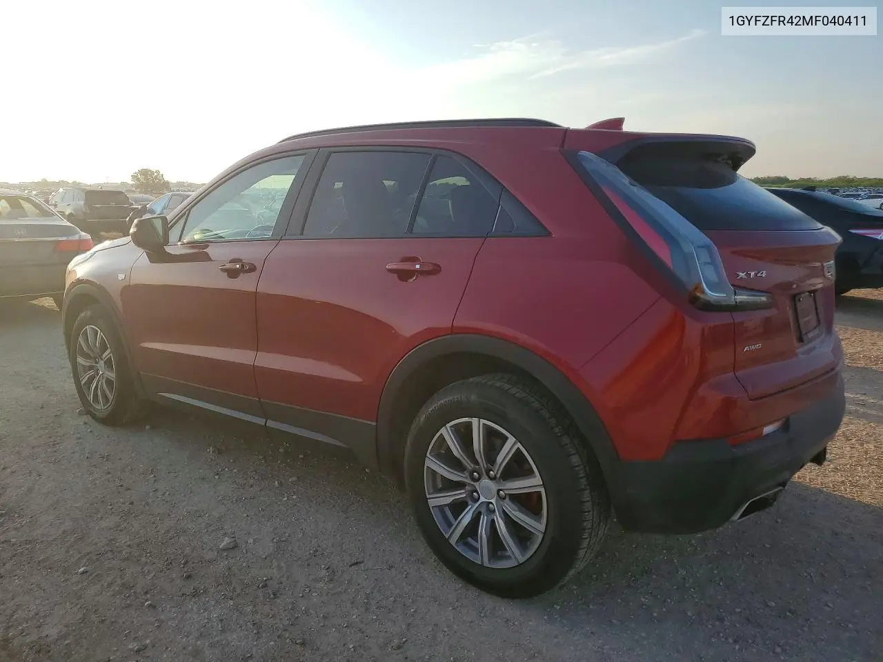 2021 CADILLAC XT4 VIN 1GYFZFR42MF040411 — фото 2