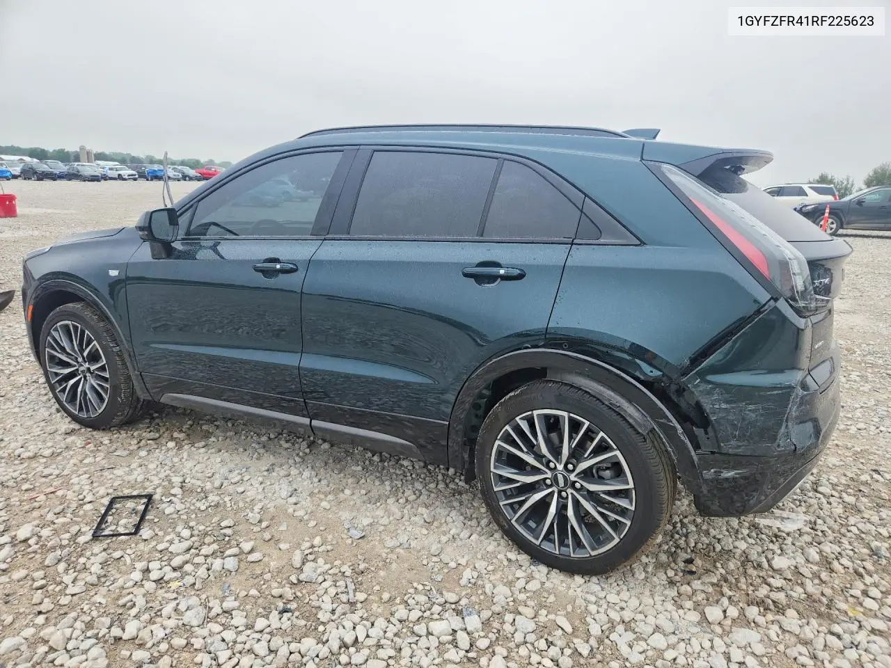 2024 CADILLAC XT4 VIN 1GYFZFR41RF225623 — фото 2
