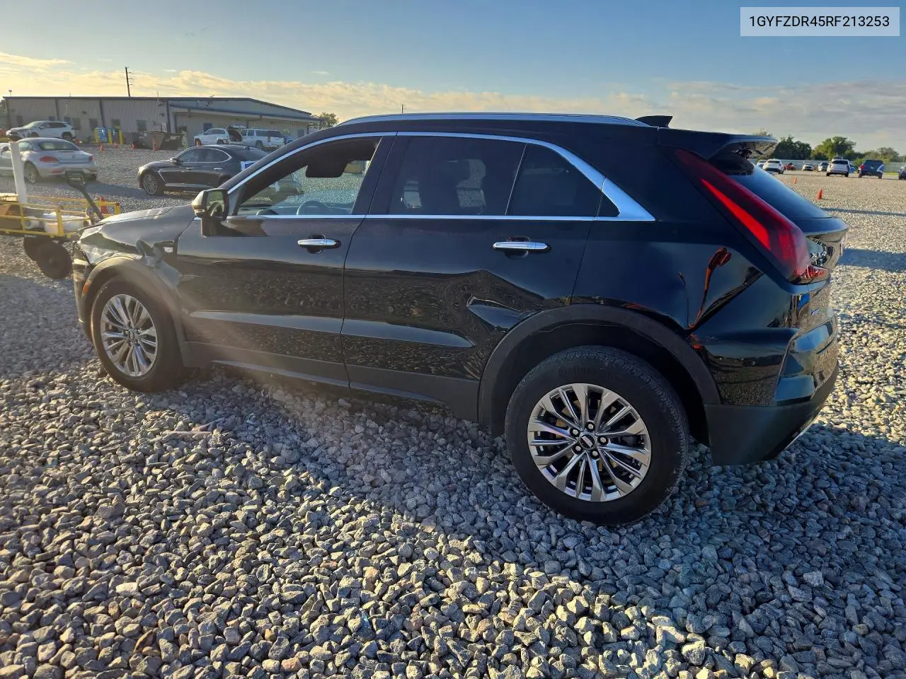 2024 CADILLAC XT4 VIN 1GYFZDR45RF213253 — фото 2