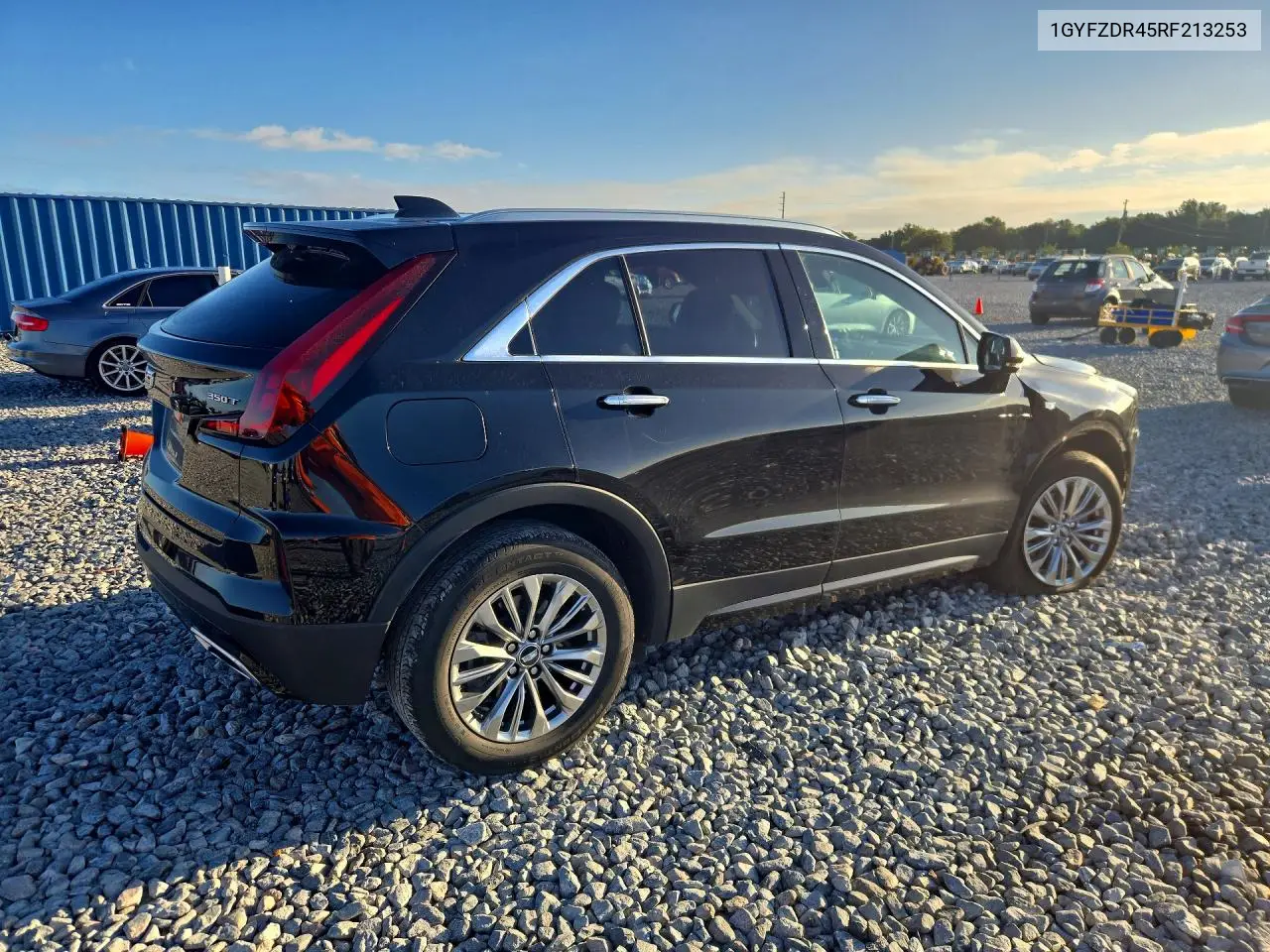 2024 CADILLAC XT4 VIN 1GYFZDR45RF213253 — фото 3