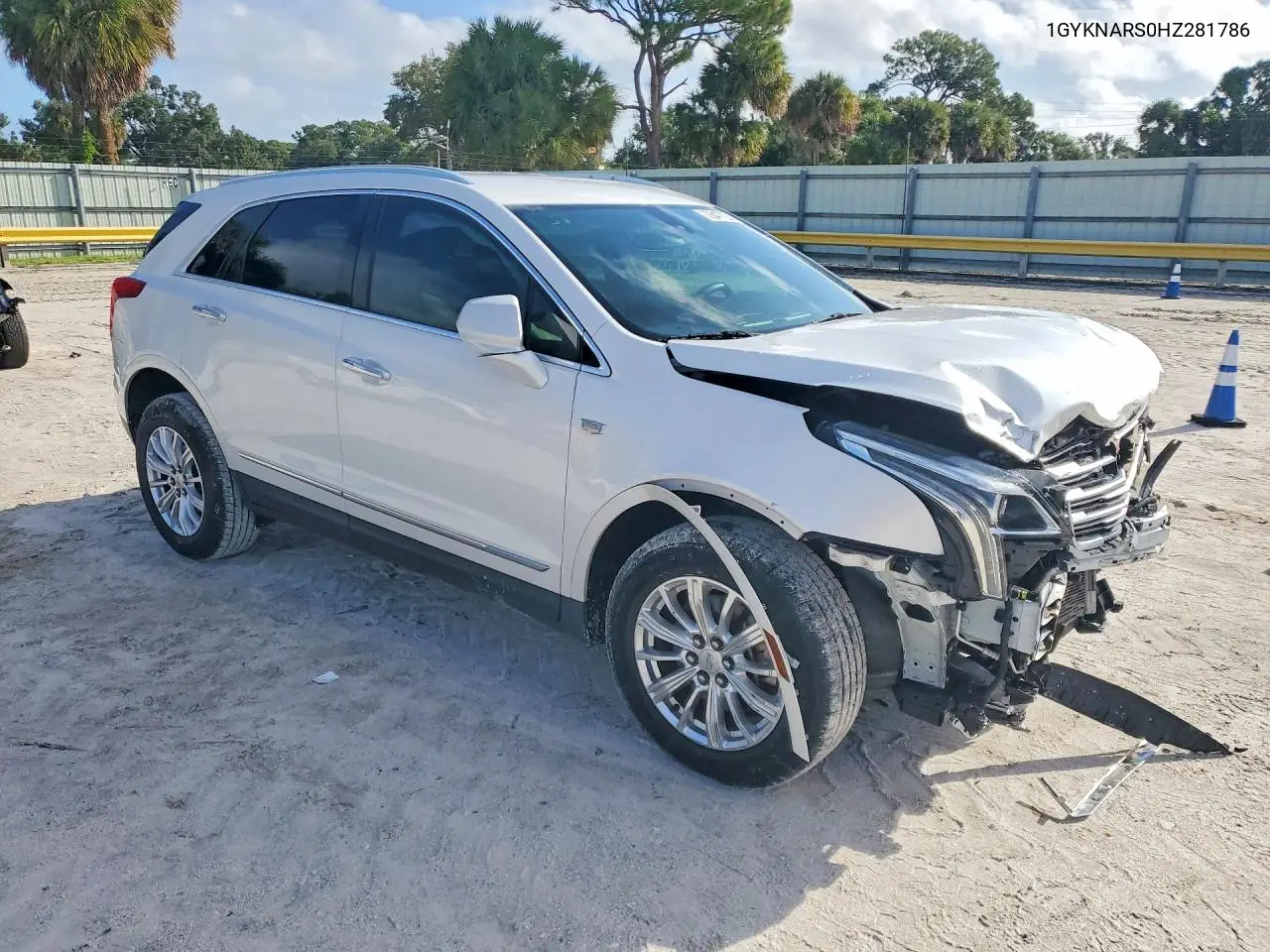 2017 CADILLAC XT5 VIN 1GYKNARS0HZ281786 — фото 4