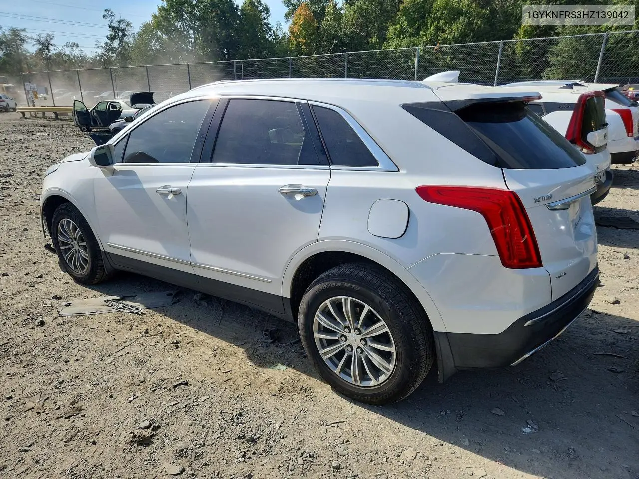 2017 CADILLAC XT5 VIN 1GYKNFRS3HZ139042 — фото 2