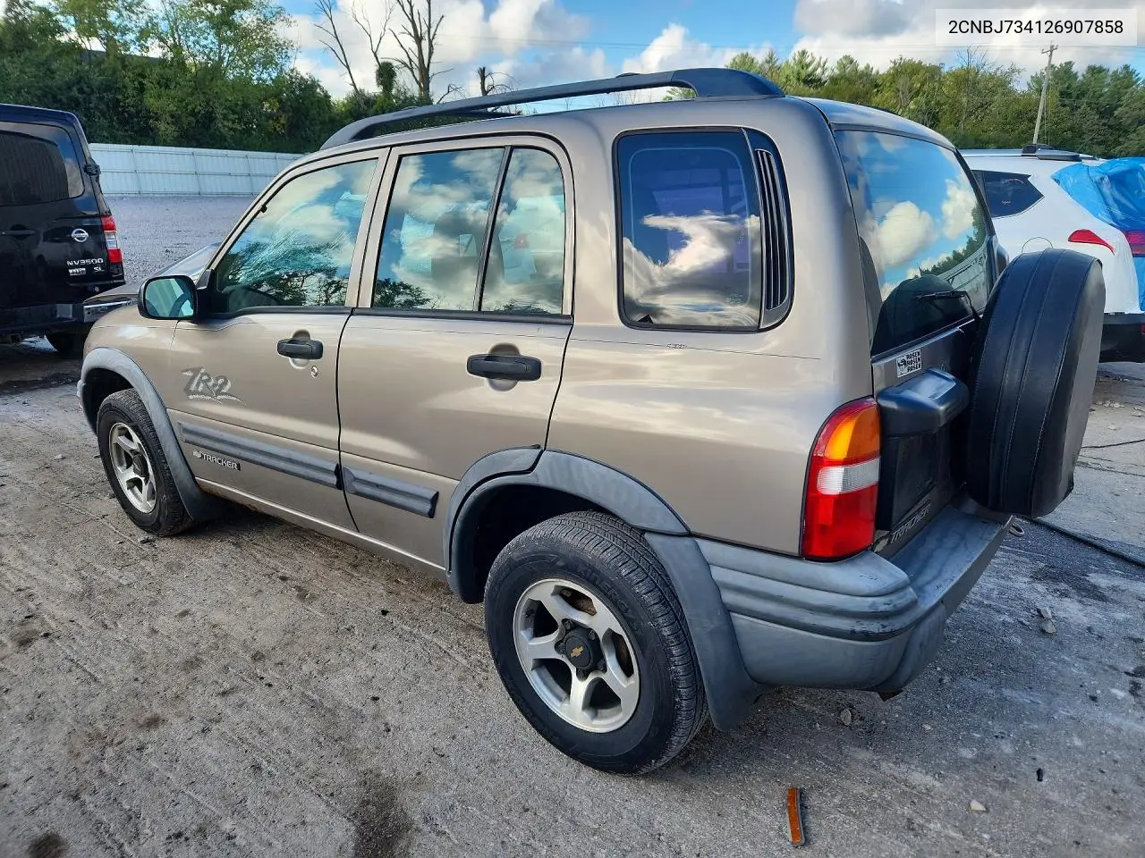 2002 CHEVROLET TRACKER VIN 2CNBJ734126907858 — фото 2
