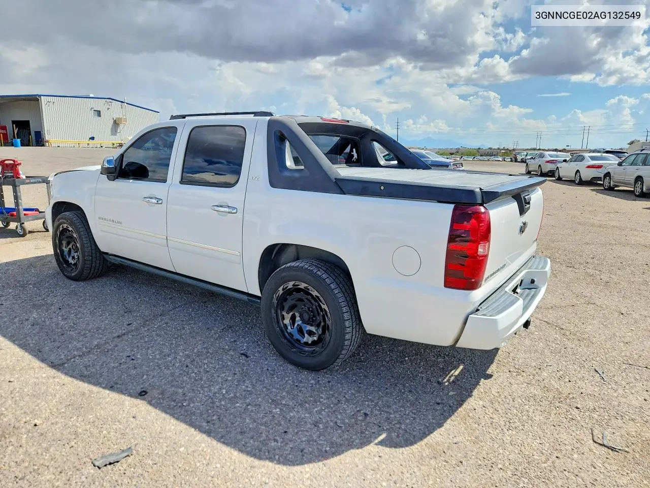 2010 CHEVROLET AVALANCHE VIN 3GNNCGE02AG132549 — фото 2