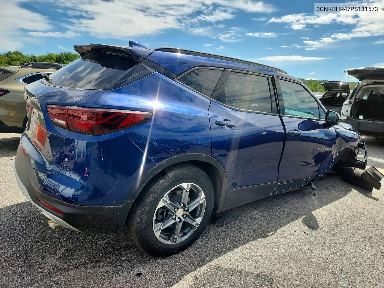 2023 CHEVROLET BLAZER VIN 3GNKBHR47PS131573 — фото 3