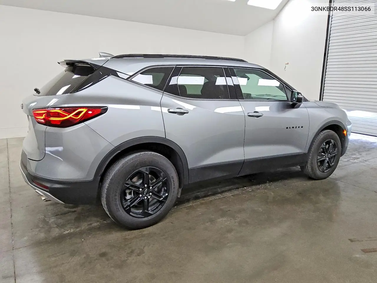 2025 CHEVROLET BLAZER VIN 3GNKBDR48SS113066 — фото 3