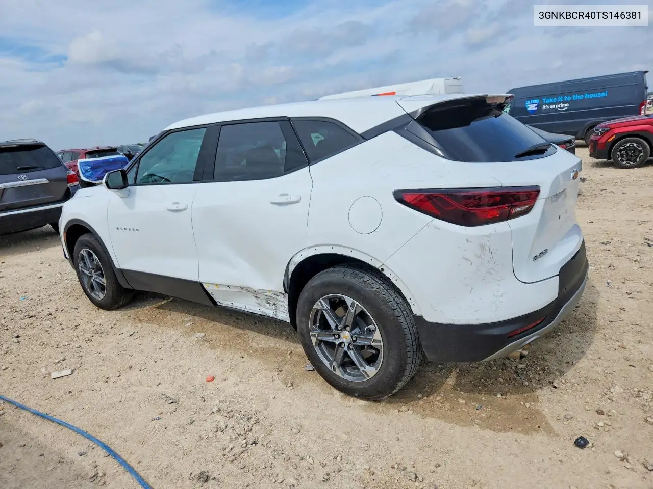 2026 CHEVROLET BLAZER VIN 3GNKBCR40TS146381 — фото 2