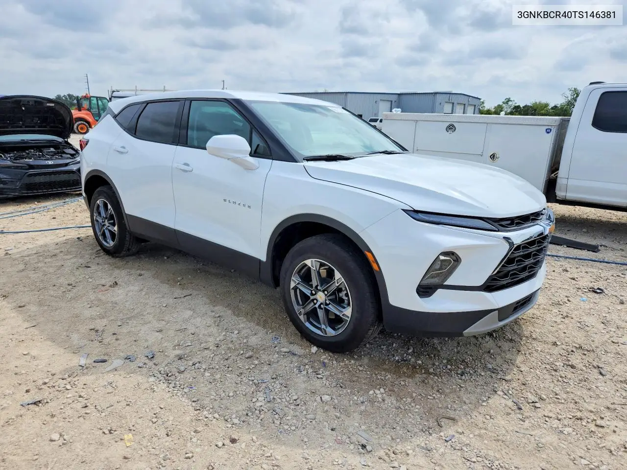 2026 CHEVROLET BLAZER VIN 3GNKBCR40TS146381 — фото 4