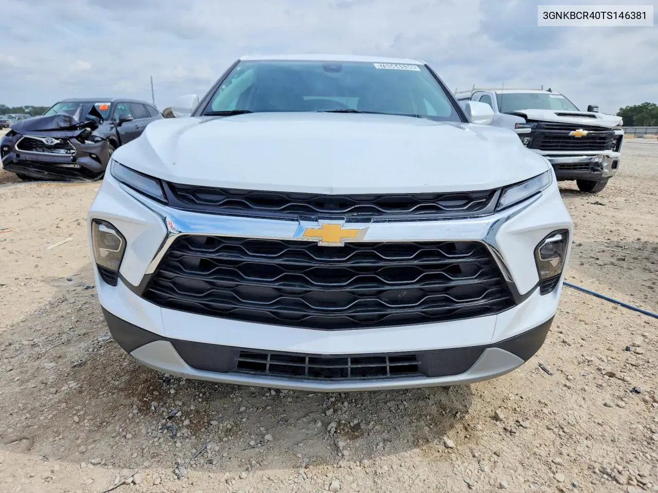 2026 CHEVROLET BLAZER VIN 3GNKBCR40TS146381 — фото 5