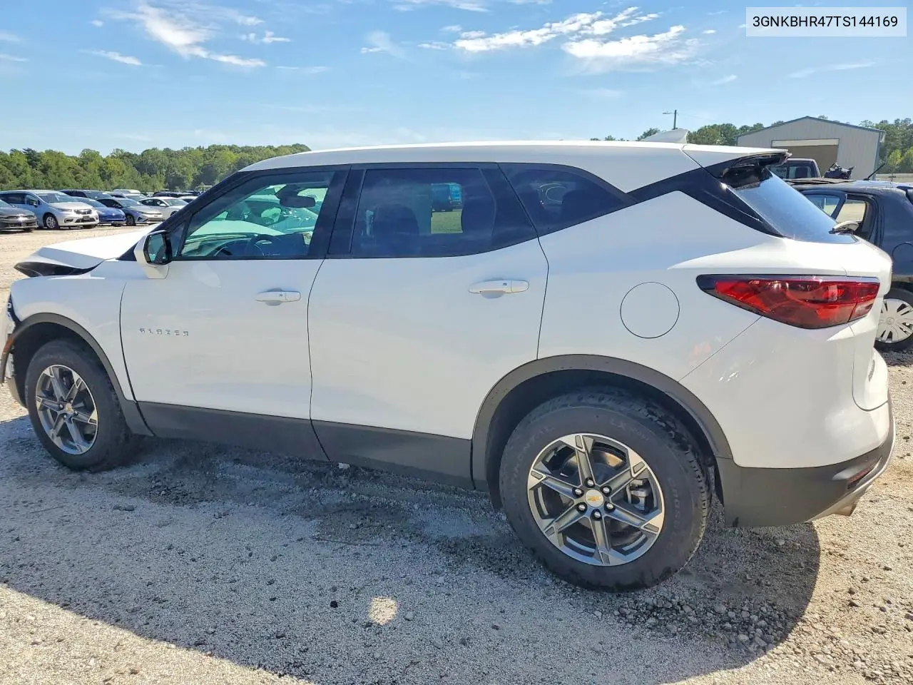 2026 CHEVROLET BLAZER VIN 3GNKBHR47TS144169 — фото 2